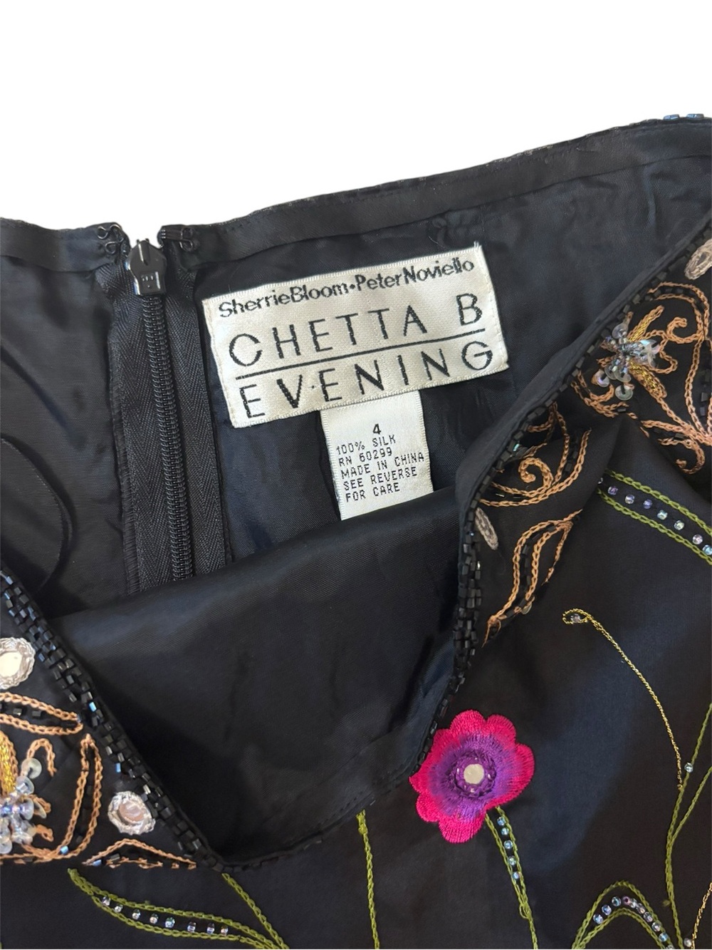 🌸 Vintage Chetta B 100% Silk Embroidered Maxi Skirt 🌸 - Picture 8 of 8
